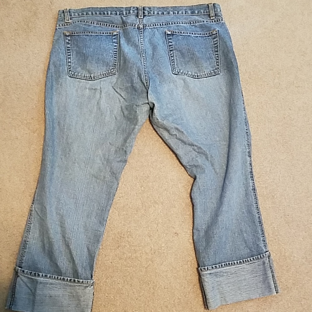 Jean capris - Picture 3 of 3